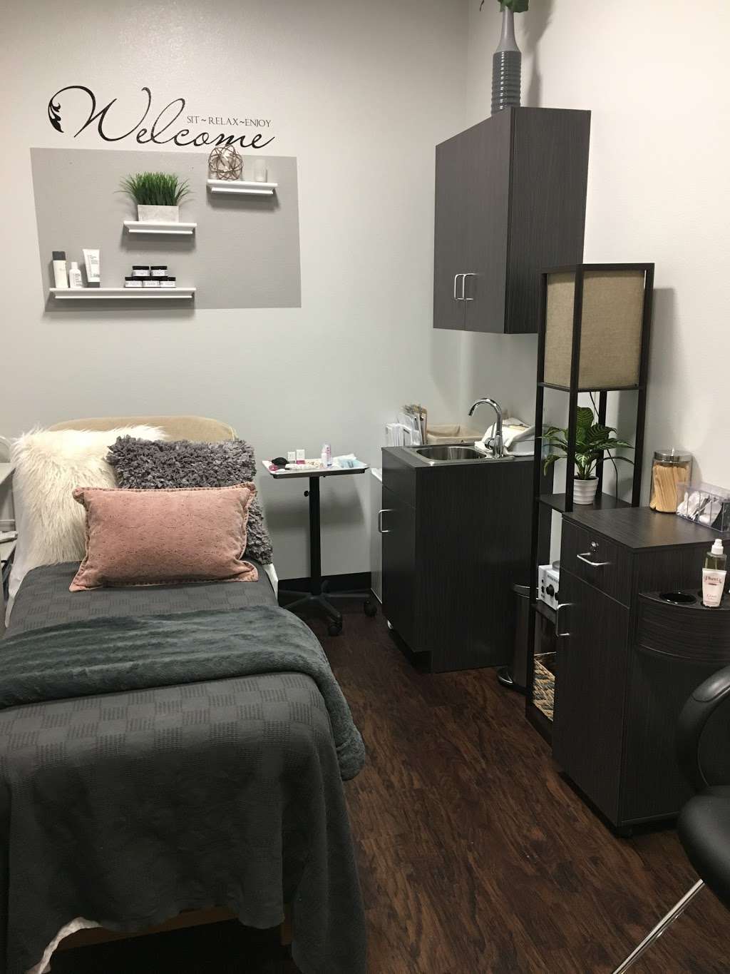 FaceMode The Beauty Studio | 420 S Chambers Rd, Aurora, CO 80017 | Phone: (303) 875-7398