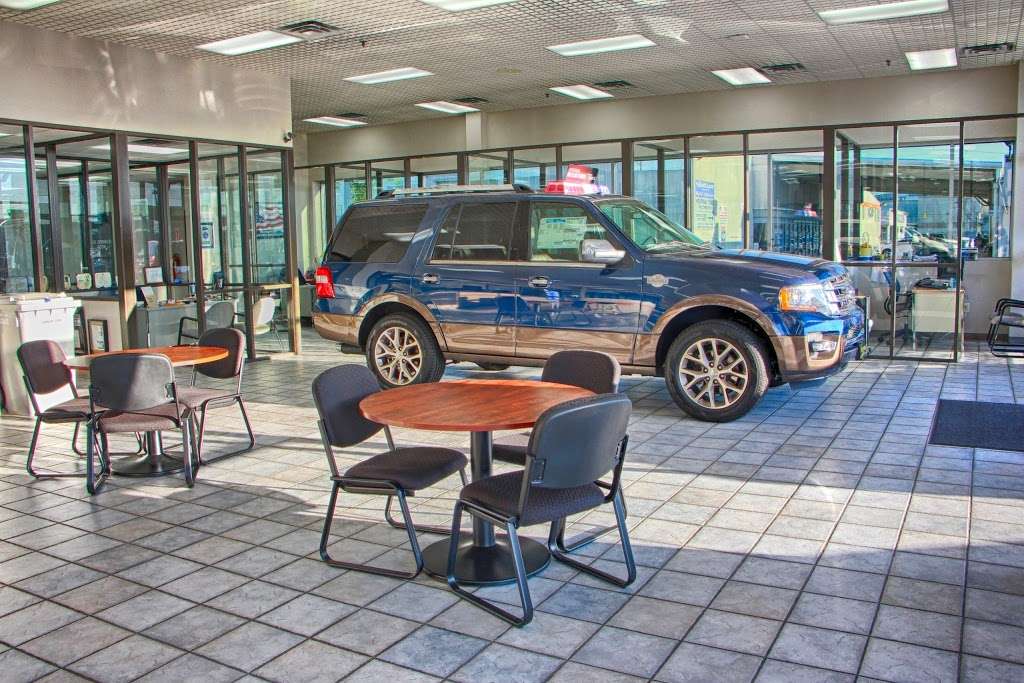 Helfman Ford | 12220 Southwest Fwy, Stafford, TX 77477 | Phone: (281) 240-3673