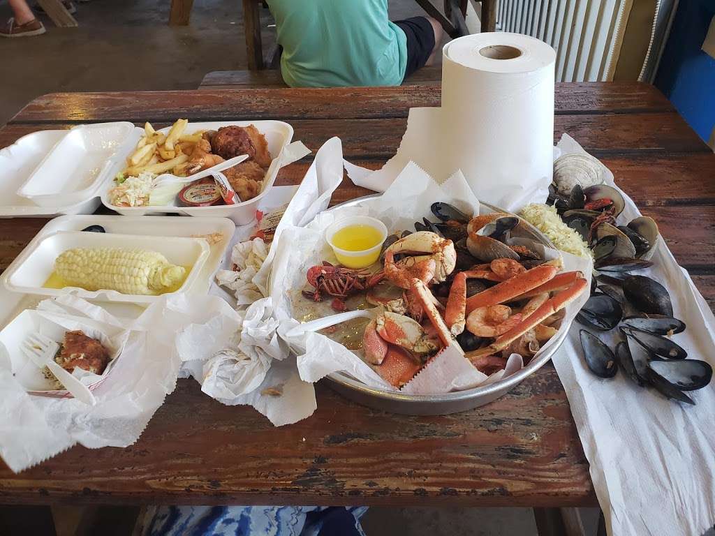 Anne Arundel Seafood | 230 Mountain Rd, Pasadena, MD 21122, USA | Phone: (410) 255-3344