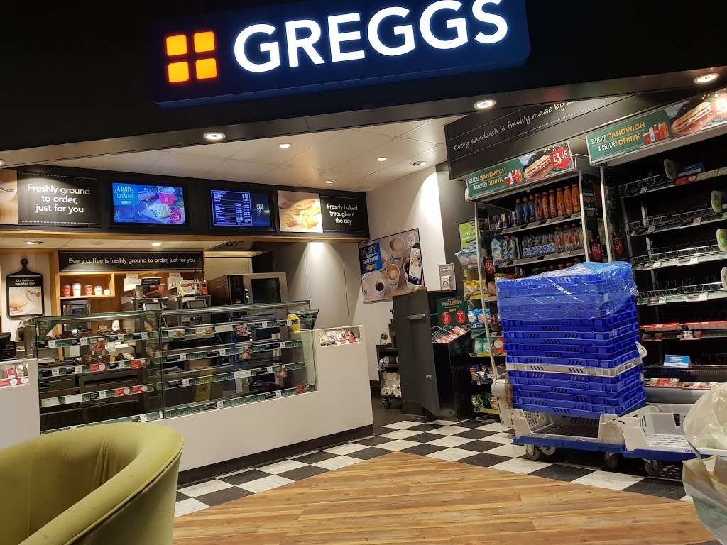 Greggs | Applegreen, Crawley RH10 8BA, UK | Phone: 01293 510700