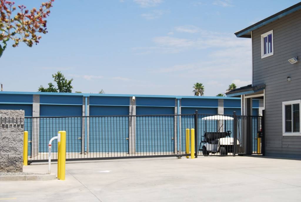 A Storage Place | 35056 County Line Rd, Yucaipa, CA 92399, USA | Phone: (909) 340-0328