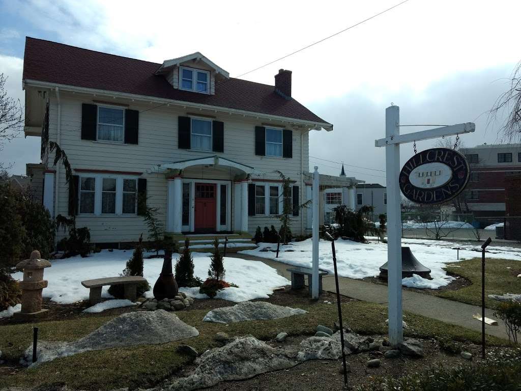 Hillcrest Gardens | 888 Great Plain Ave, Needham, MA 02492, USA | Phone: (781) 444-0627