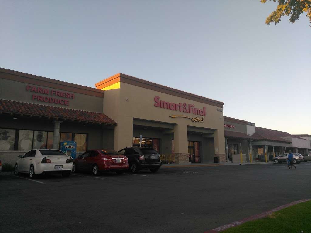 Smart & Final Extra! | 25050 Alessandro Blvd, Moreno Valley, CA 92553, USA | Phone: (951) 242-3787