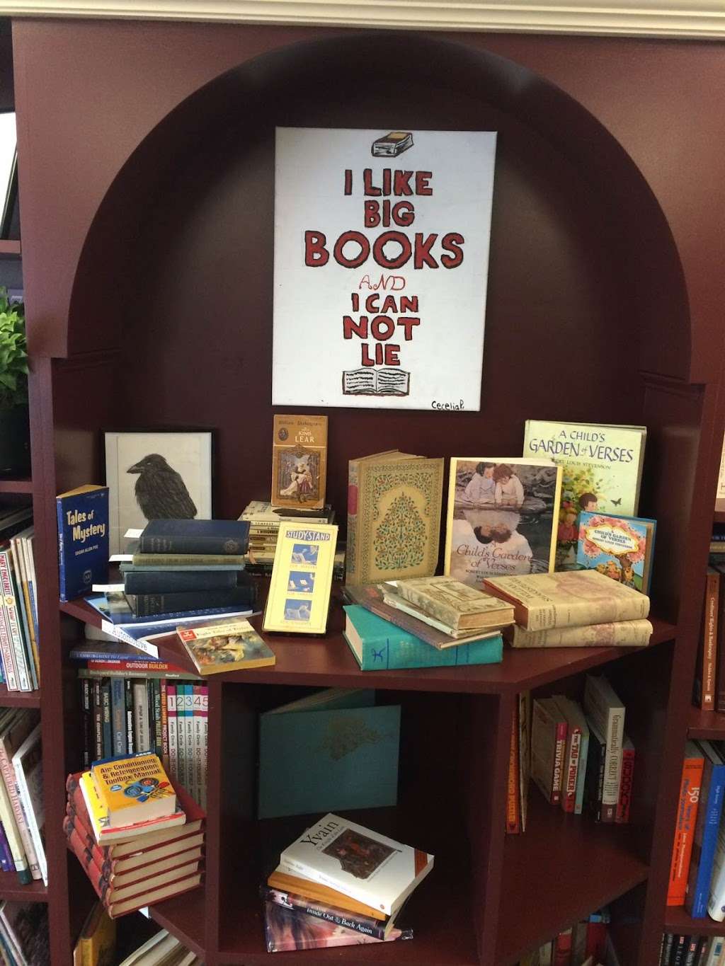 Montgomery Book Exchange | 13 Union St, Montgomery, NY 12549, USA | Phone: (845) 764-1787