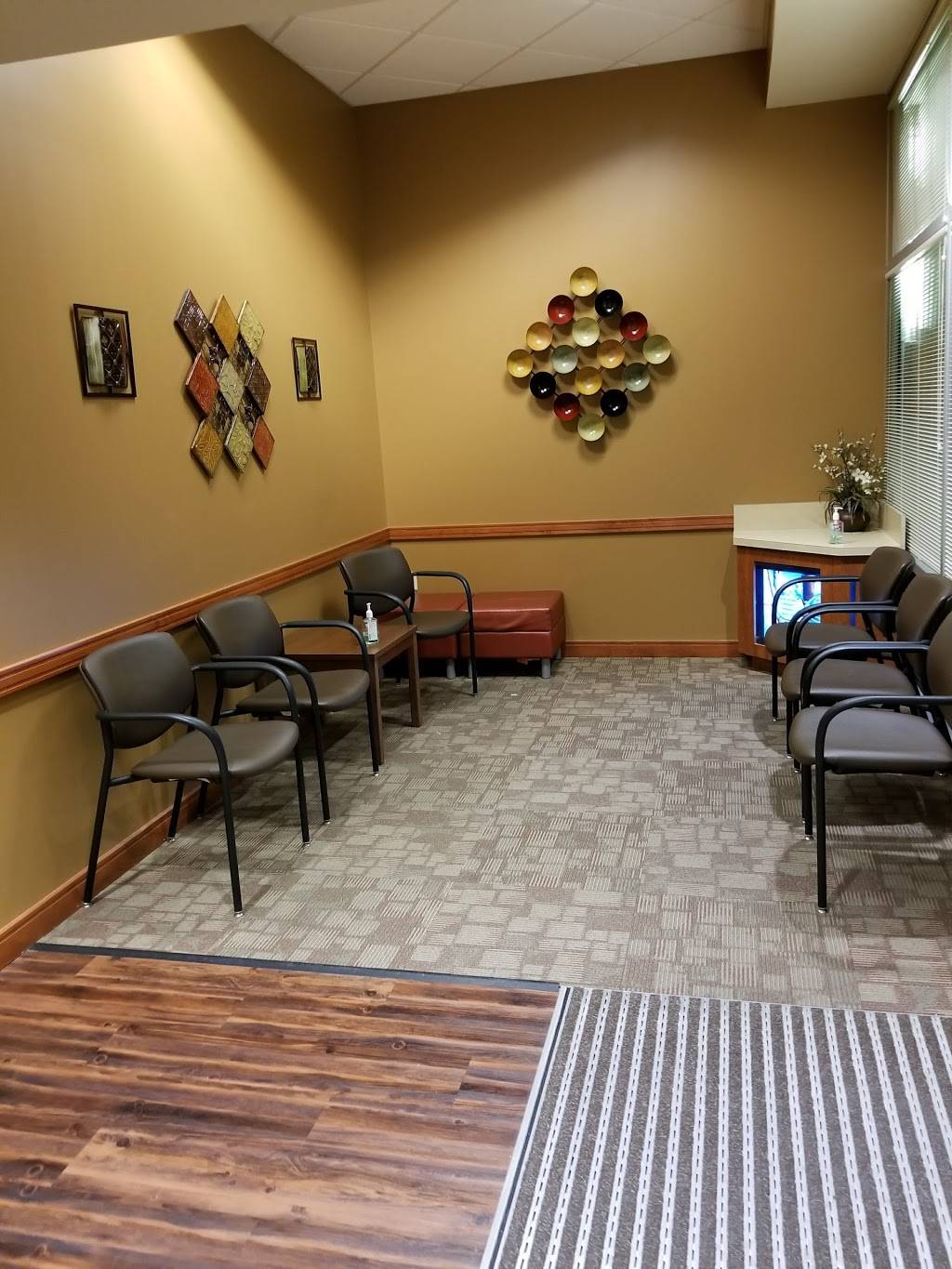 CareNow Urgent Care - Horne | 2700 Horne St Suite 100, Fort Worth, TX 76107 | Phone: (817) 570-7995