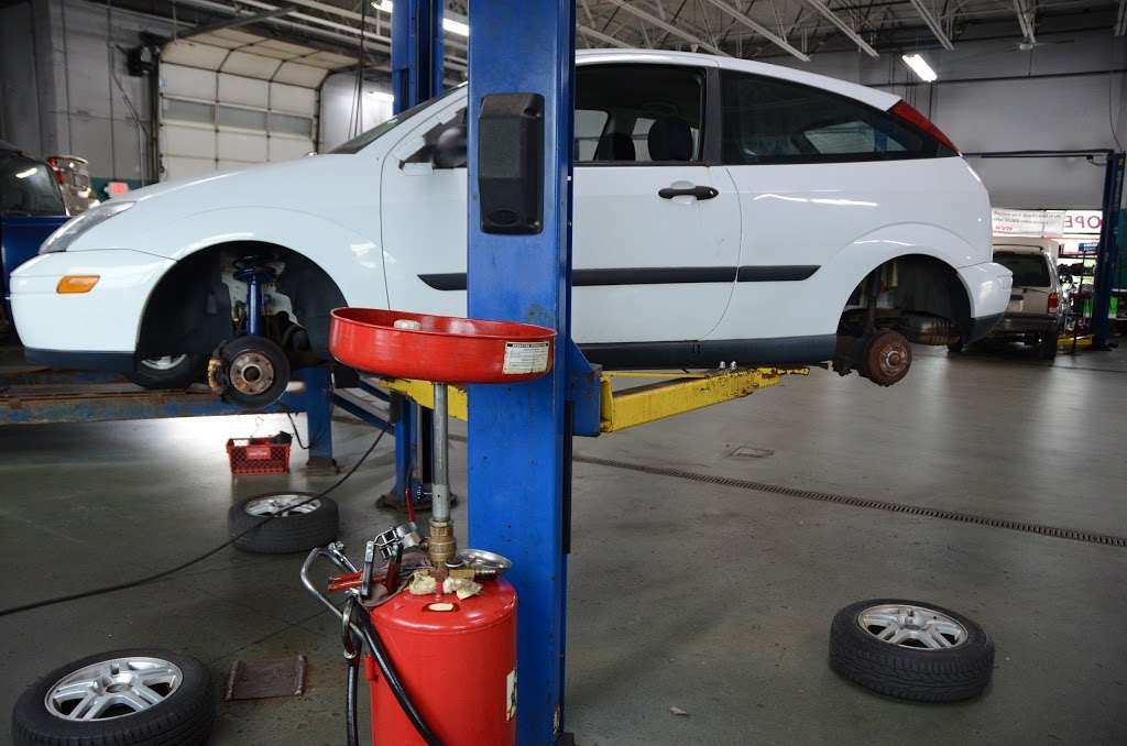 Bartels Auto Clinic | 190 S Gary Ave, Carol Stream, IL 60188, USA | Phone: (630) 653-2336