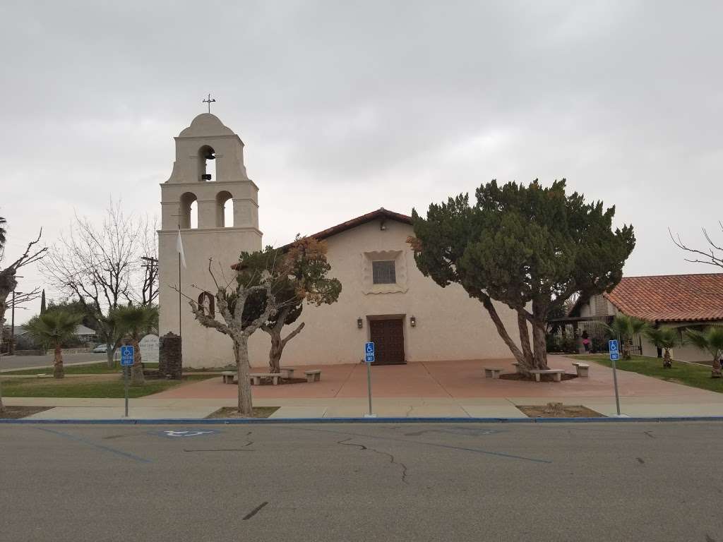 St Marys Catholic Church | 110 E Woodrow St, Taft, CA 93268, USA | Phone: (661) 765-4292