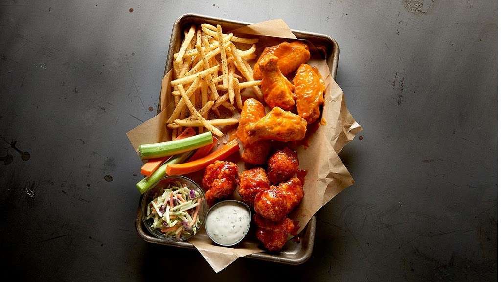 Buffalo Wild Wings | 6051 Lone Tree Way, Brentwood, CA 94513, USA | Phone: (925) 240-7481