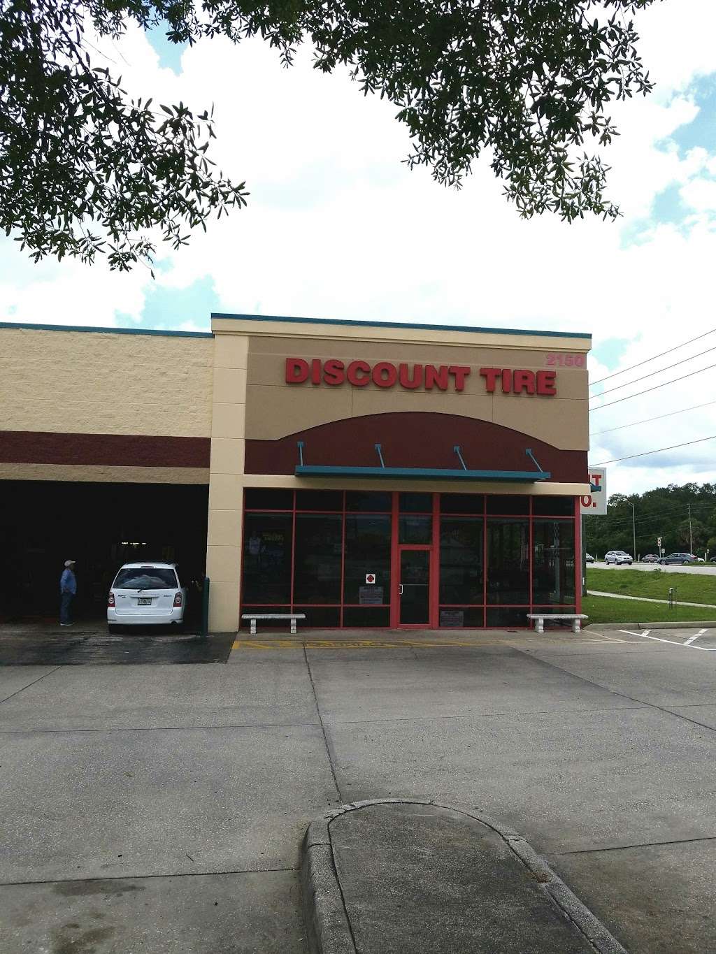 Discount Tire | 2150 E Semoran Blvd, Apopka, FL 32703 | Phone: (407) 889-9113