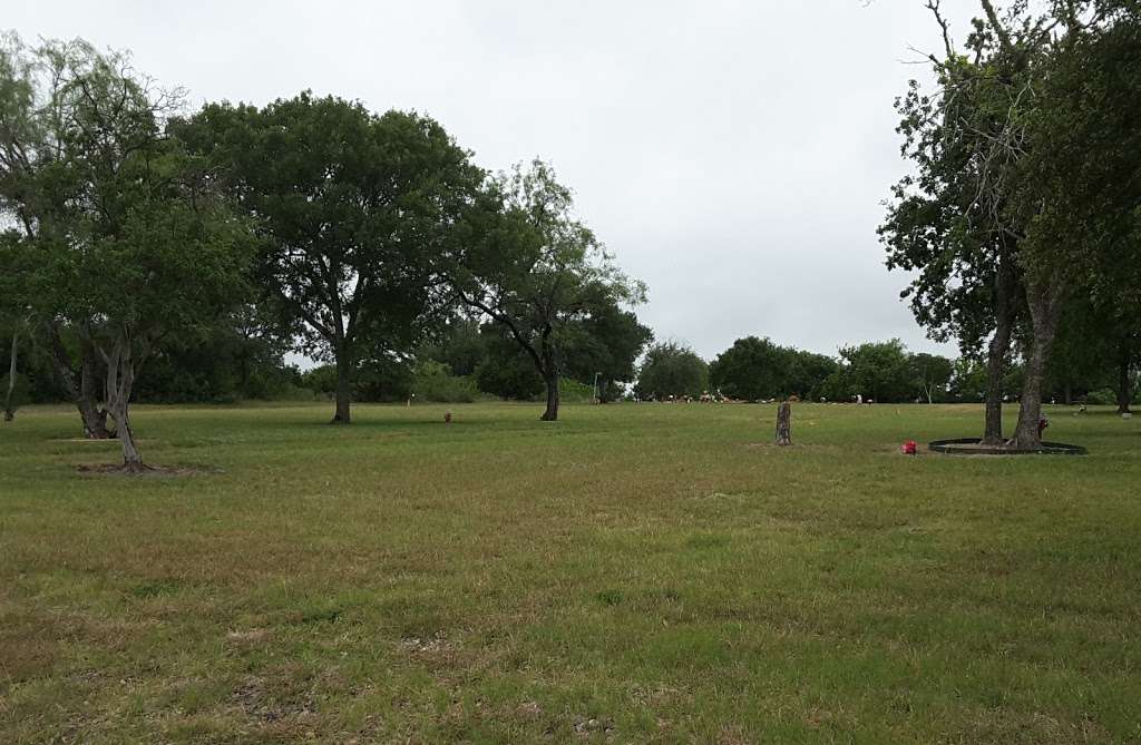 Mission Retama Cemetery | 15940 Lookout Dr, San Antonio, TX 78245, USA | Phone: (210) 967-4242