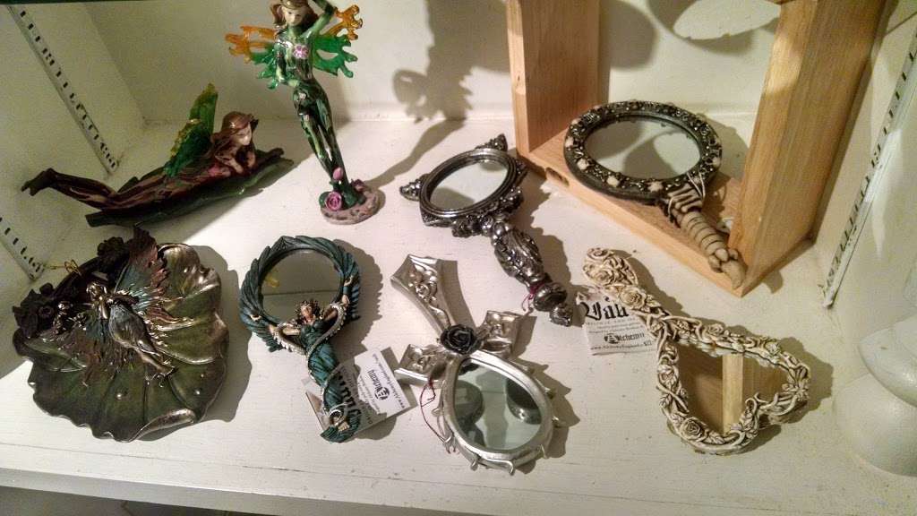 Pisces Passions | 1381 Kings Hwy, Sugar Loaf, NY 10981, USA | Phone: (845) 469-4741