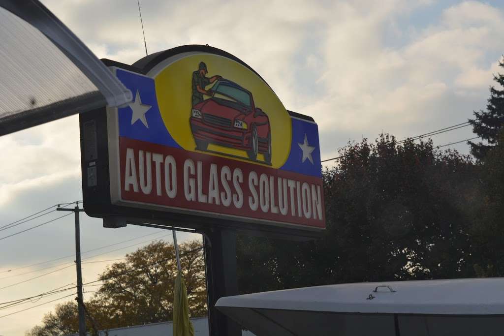 Auto Glass Solutions | 10323 S Commercial Ave, Chicago, IL 60617, USA | Phone: (773) 902-2021