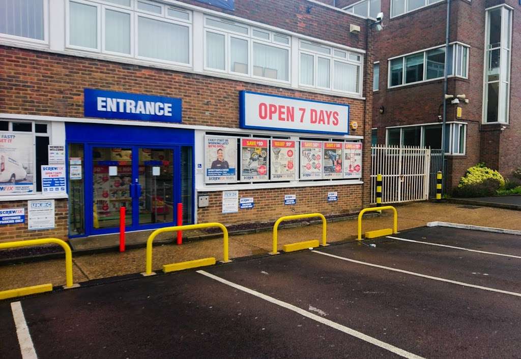 Screwfix | Moda centre, Stirling Way, Borehamwood WD6 2BT, UK | Phone: 0333 011 2112