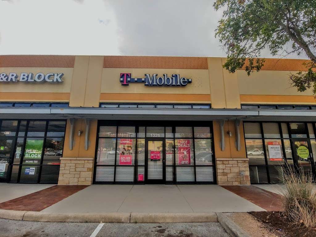 T-Mobile | 21025 U.S. Hwy 281 N #1326, San Antonio, TX 78258, USA | Phone: (210) 251-4410