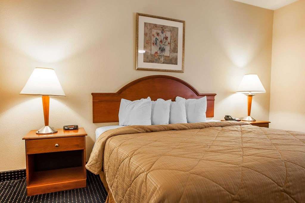 Quality Inn | 351 Franklin St, East Windsor, NJ 08520 | Phone: (609) 448-7399