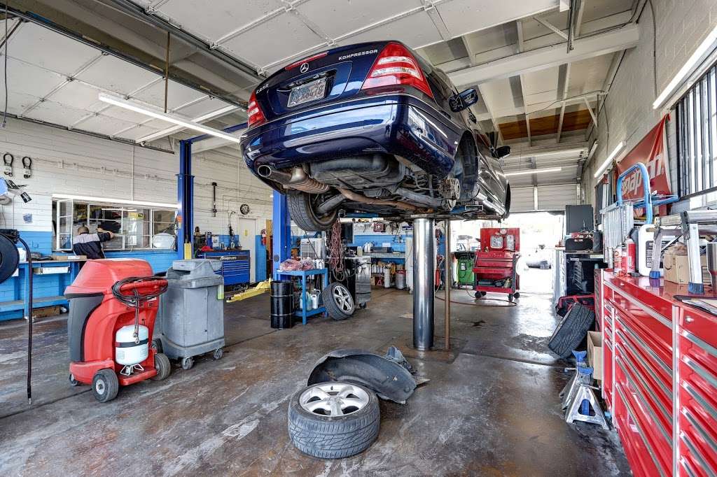 Moon Valley Motor Care | 14405 N 7th St, Phoenix, AZ 85022, USA | Phone: (602) 993-7414