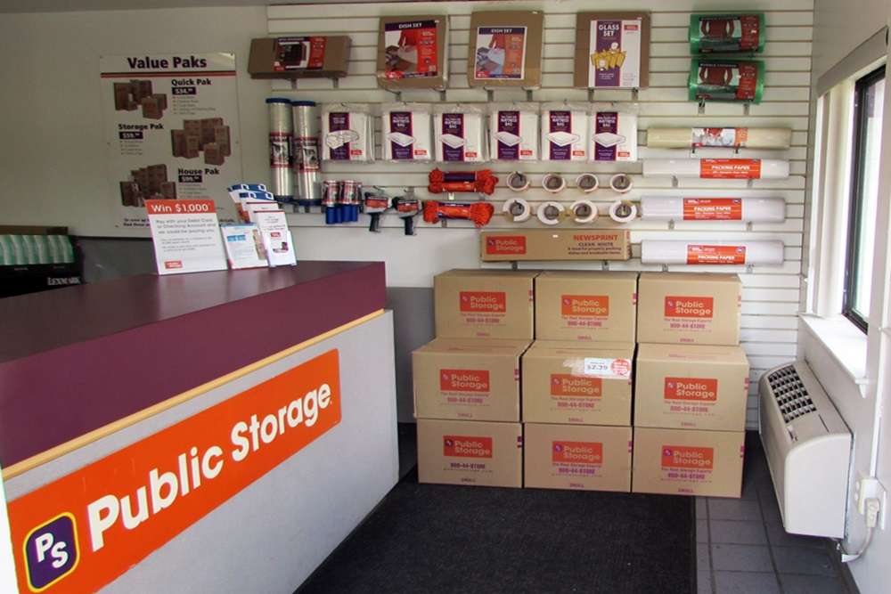 Public Storage | 7700 Central Ave, Landover, MD 20785, USA | Phone: (301) 965-0487