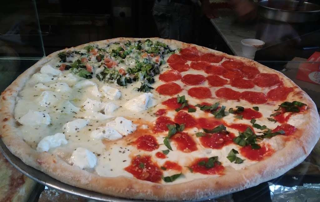 Gustoso Pizzeria | 340 W Jericho Turnpike, Huntington, NY 11743, USA | Phone: (631) 659-3111