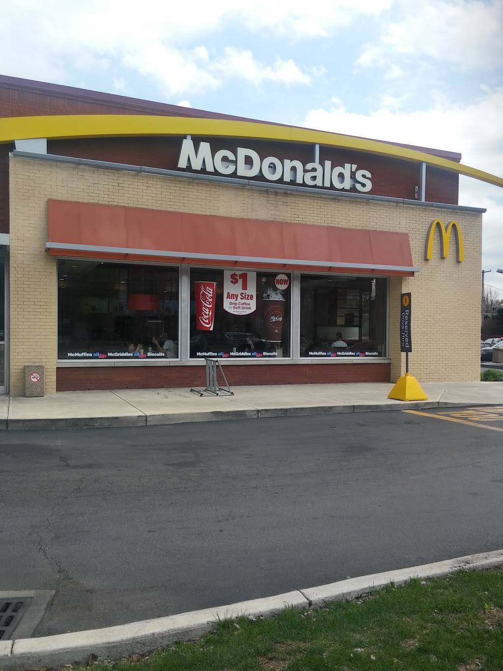 McDonalds | 1006 S High St, Columbus, OH 43206, USA | Phone: (614) 443-8512