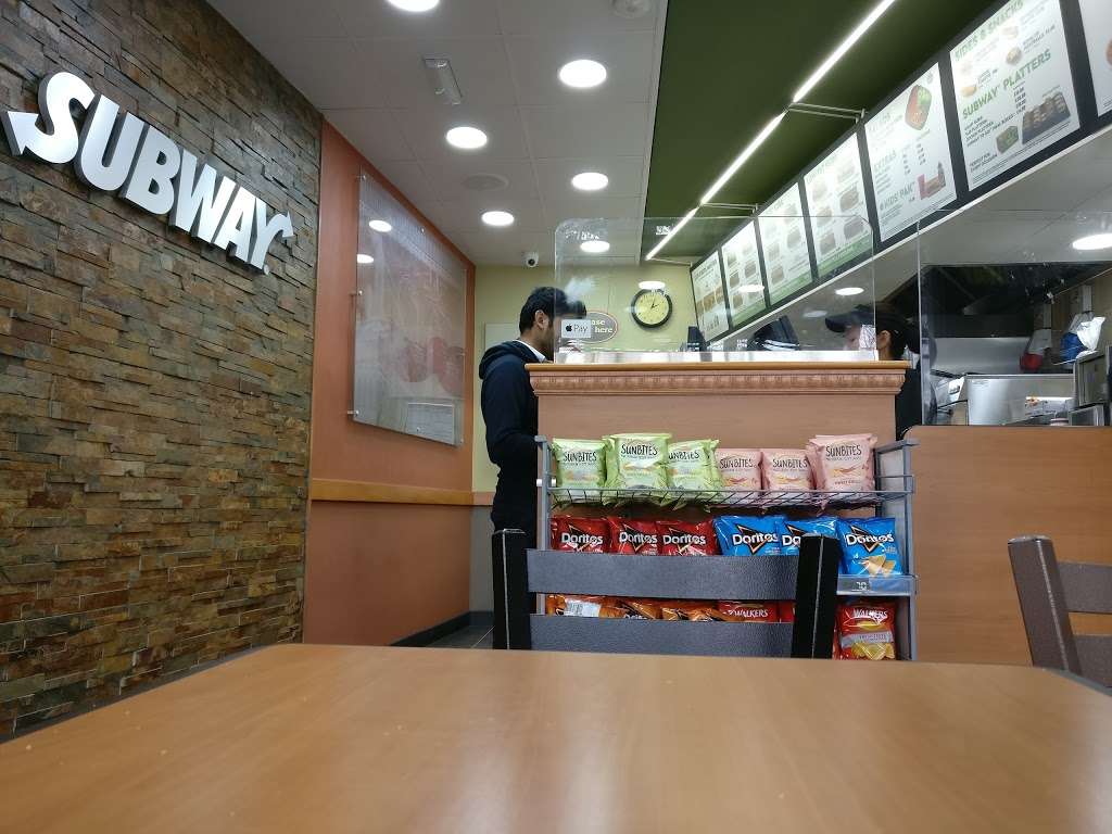 Subway | 65 Park Royal Rd, London NW10 7JJ, UK | Phone: 020 8961 5859