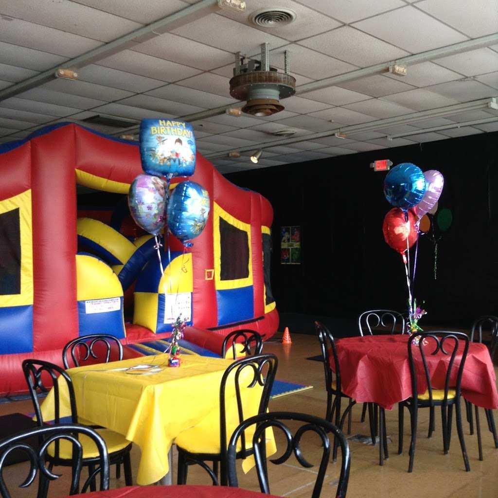 Xtreme Jump Zone | 1712 PA-940, Pocono Pines, PA 18350 | Phone: (570) 646-9663