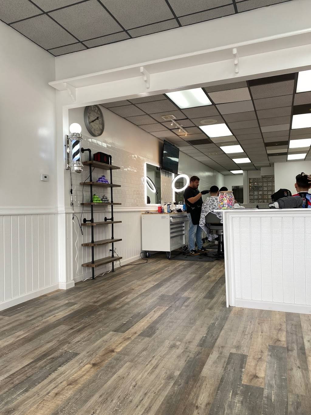 Empire Barbershop | 16641 E Smoky Hill Rd, Aurora, CO 80015, USA | Phone: (303) 693-8324