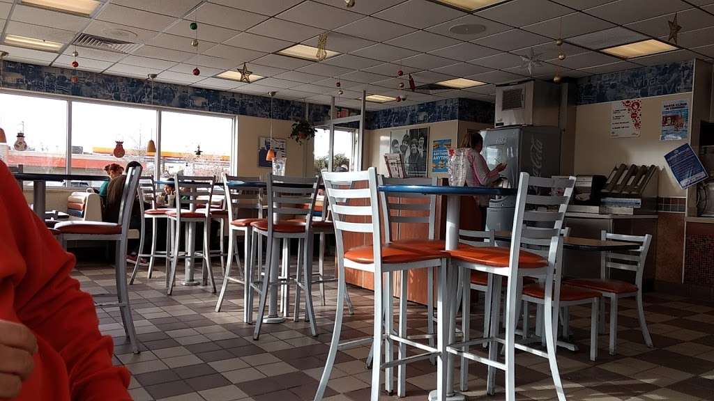 White Castle | 11730 75th St, Kenosha, WI 53142, USA | Phone: (262) 857-2500