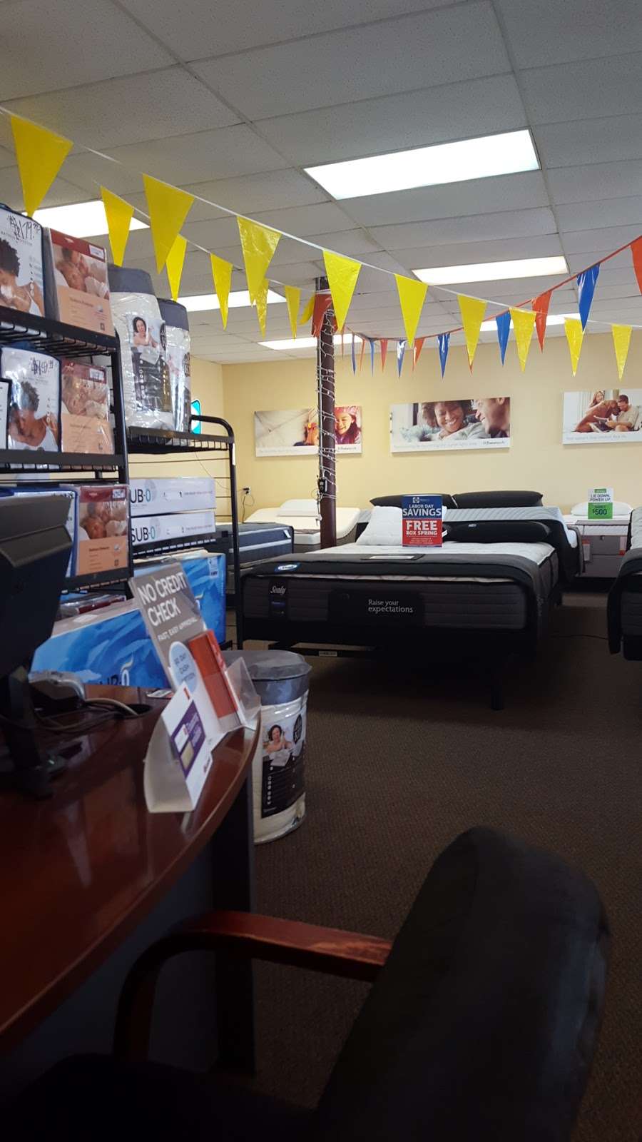 Mattress Overstock League City, TX | 312 Gulf Fwy N, League City, TX, League City, TX 77573, USA | Phone: (281) 316-8383