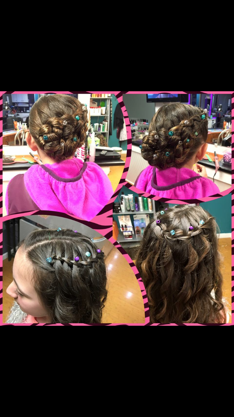 Full blown hair design and childrens salon | 142 NH-111, Hampstead, NH 03841, USA | Phone: (603) 489-2631