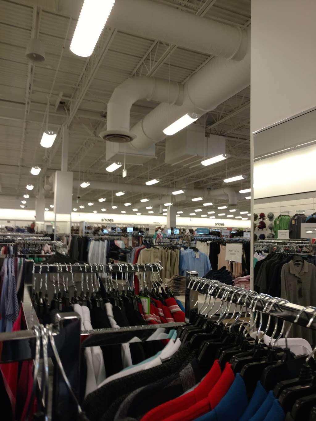 Nordstrom Rack University Station | 231 University Ave, Westwood, MA 02090, USA | Phone: (781) 915-6700