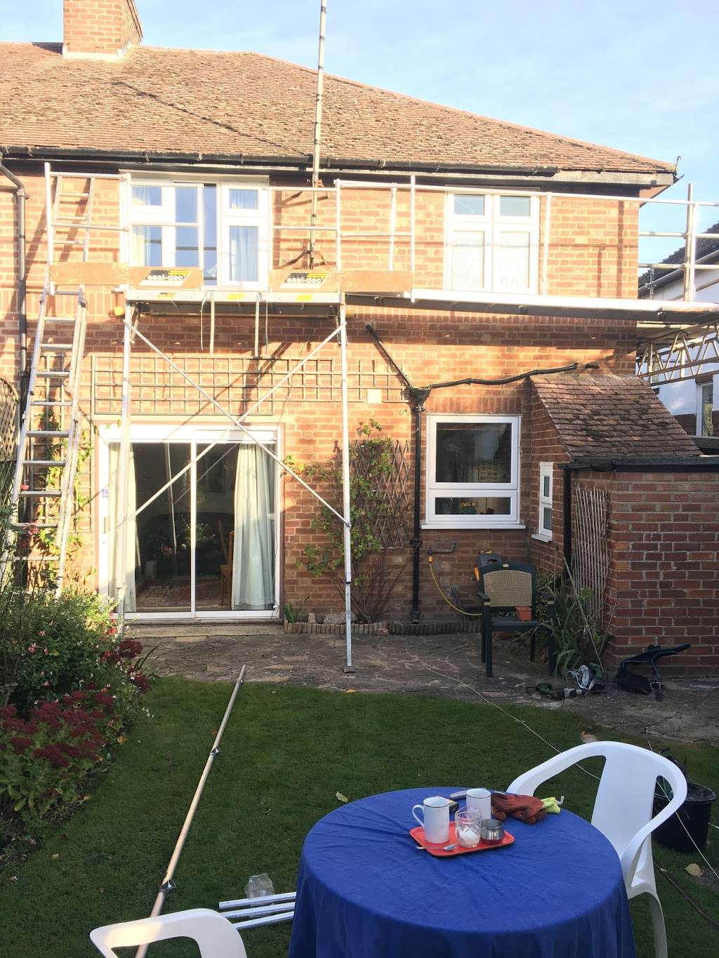 Affordable roofline | 74 Nutcroft, Datchworth, Stevenage SG3 6TG, UK | Phone: 07983 176318