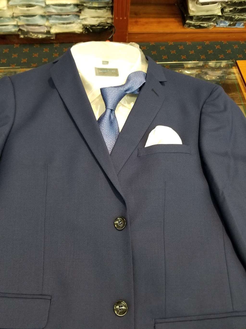 Karako Suits of Howard Beach | 154-12 Cross Bay Blvd, Howard Beach, NY 11414, USA | Phone: (718) 480-8201