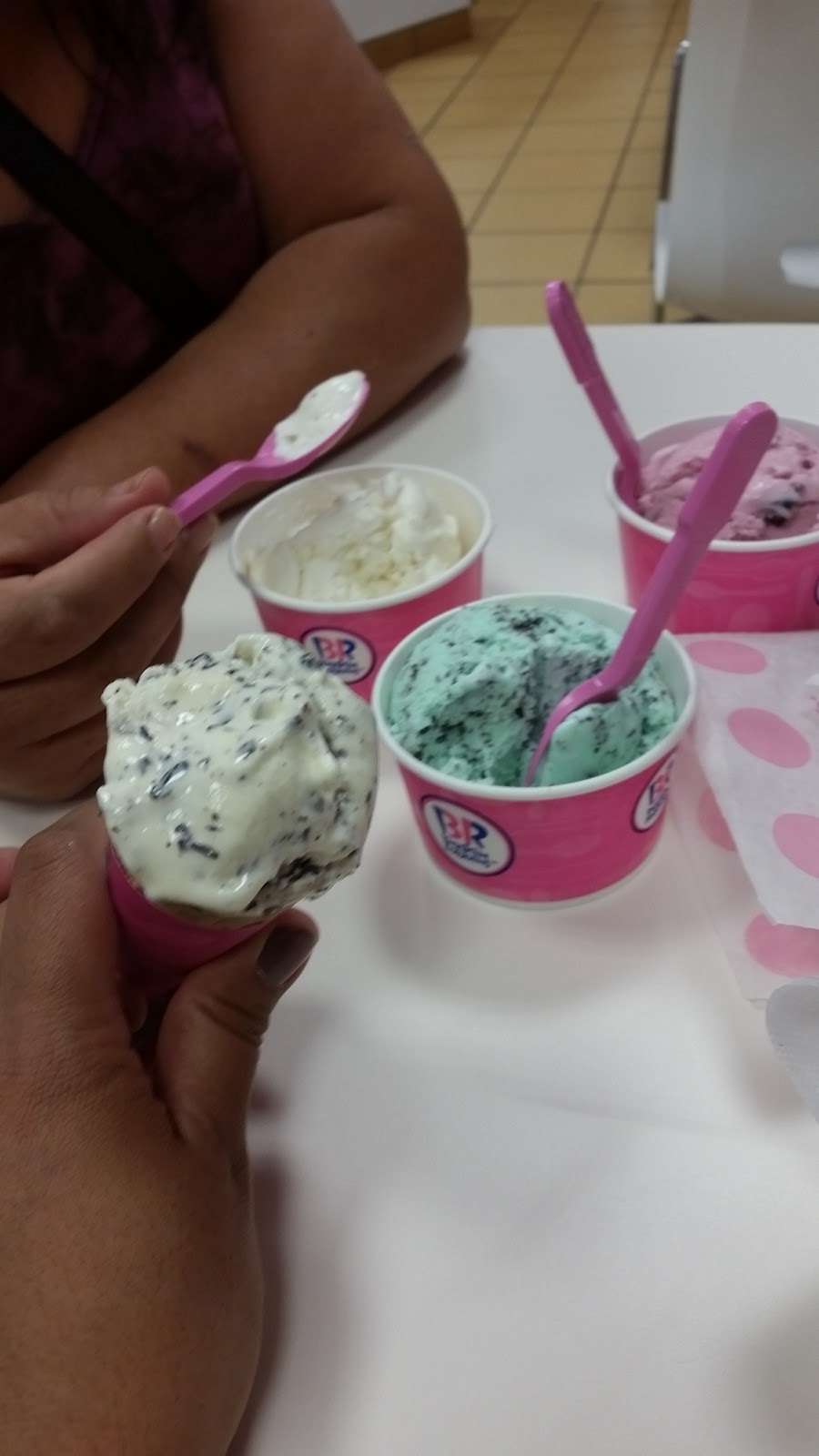 Baskin-Robbins | 29991 Canyon Hills Rd #1706, Lake Elsinore, CA 92532 | Phone: (951) 244-6222