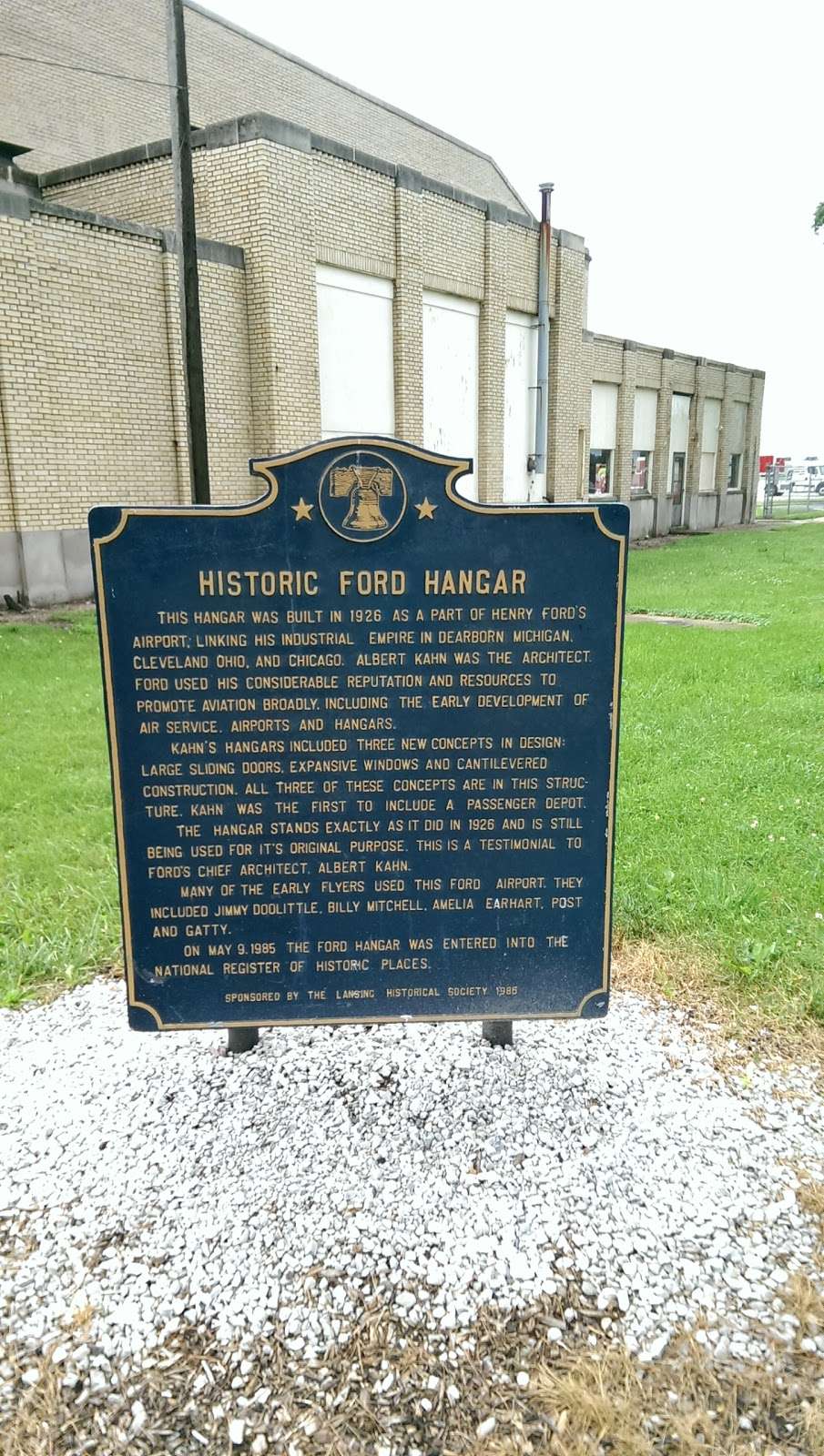 Historic Ford Hangar | 19507-19539 Burnham Ave, Lansing, IL 60438, USA