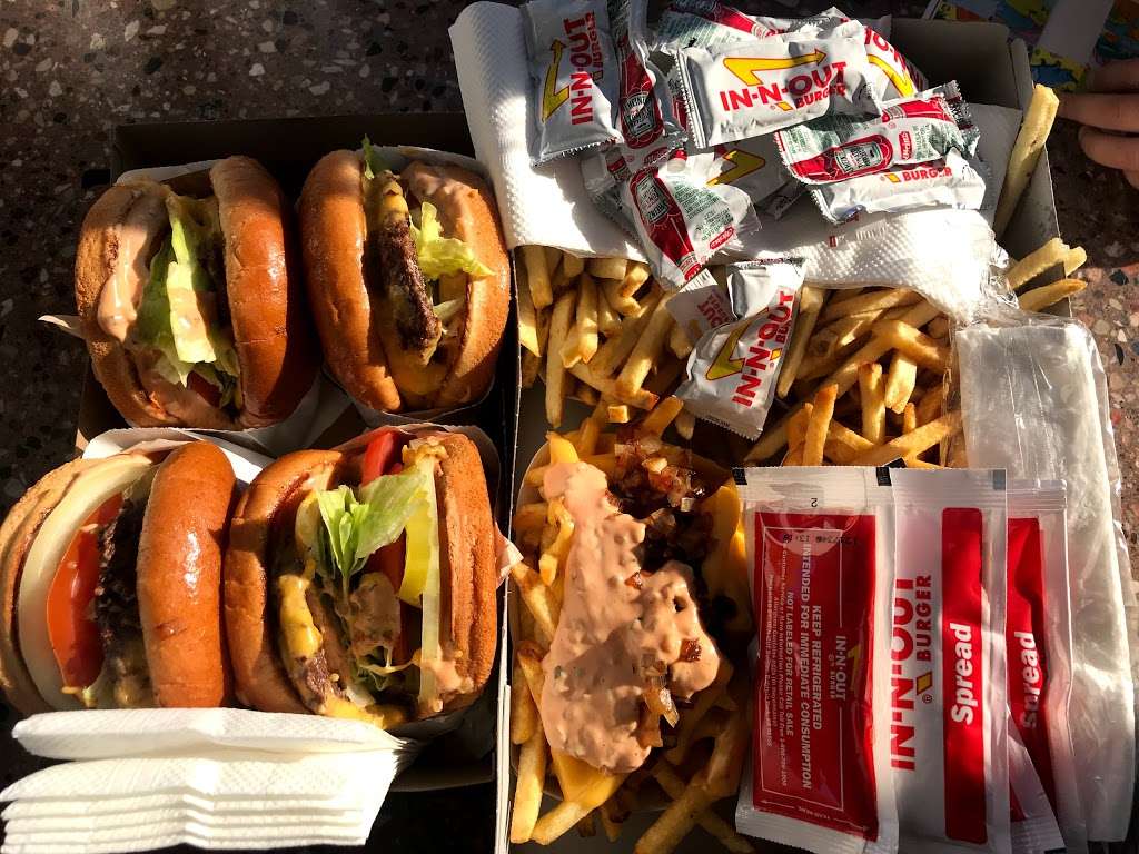 In-N-Out Burger | 7467 Indiana Ave, Riverside, CA 92504, USA | Phone: (800) 786-1000