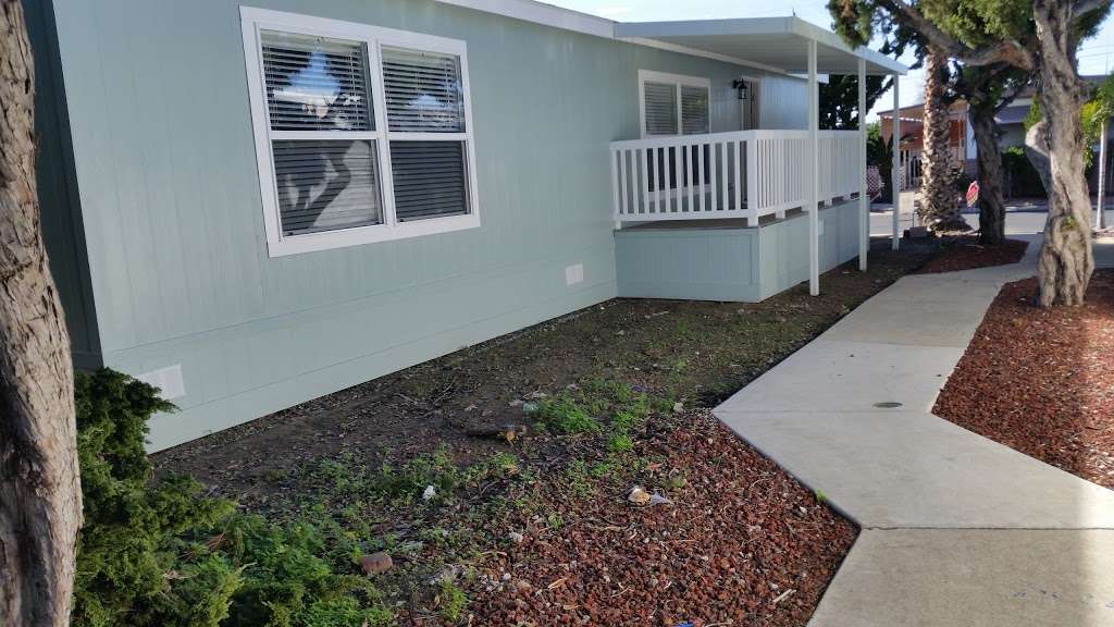 Monterey Manor Mobilehome Estates | 11250 Ramona Ave, Montclair, CA 91763, USA | Phone: (909) 628-7616