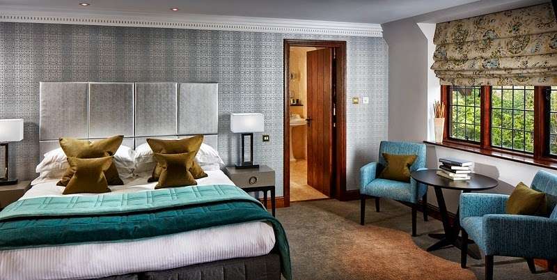 Langshott Manor Hotel | Ladbroke Rd, Horley RH6 8PB, UK | Phone: 01293 786680