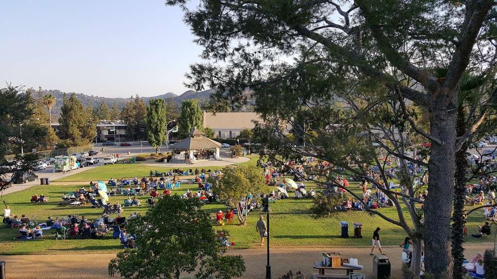 Memorial Park 1301 Foothill Blvd, La Cañada Flintridge, CA 91011, USA