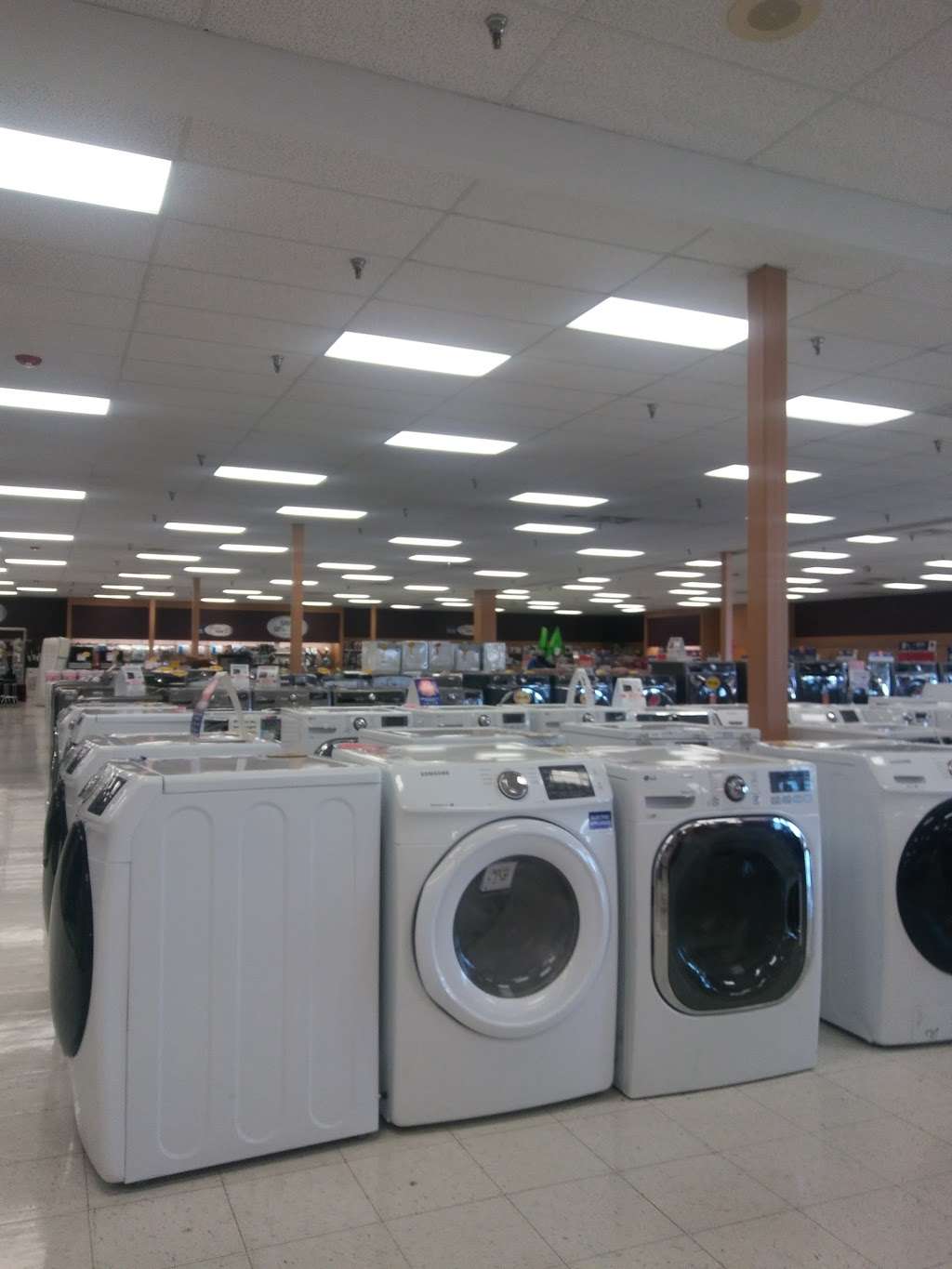 Sears Outlet | 540 S, IL-59, Naperville, IL 60540 | Phone: (630) 548-2736