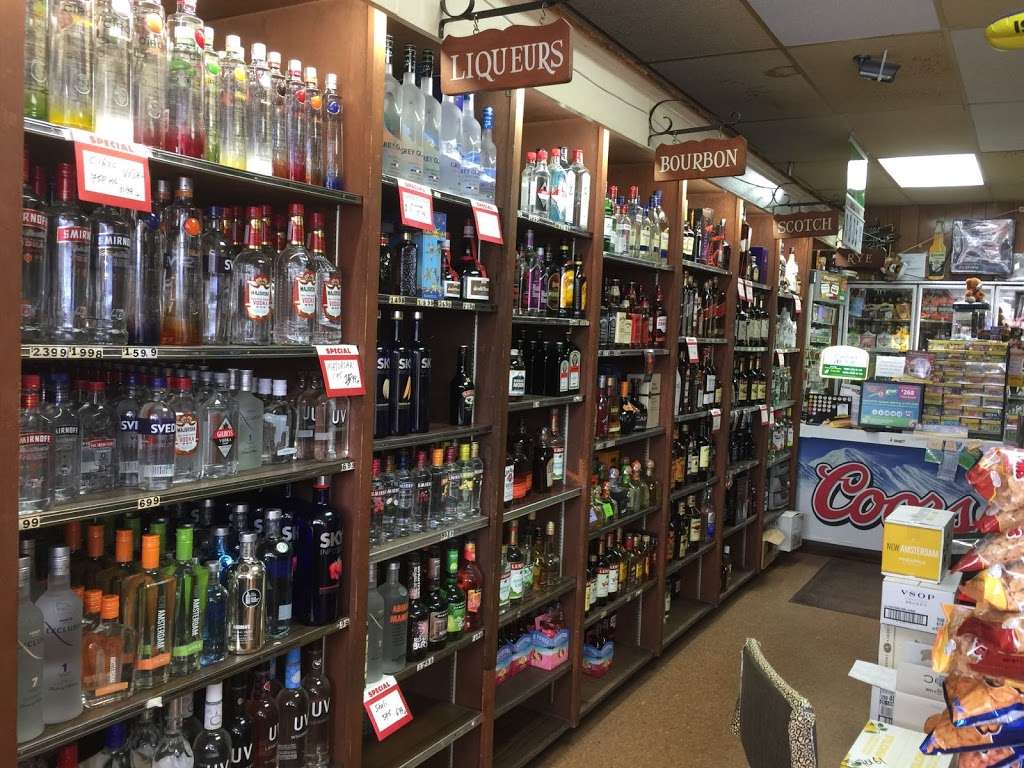 Av-wood Bar Liquor Mart | 971 Rahway Ave, Avenel, NJ 07001, USA | Phone: (732) 634-7119