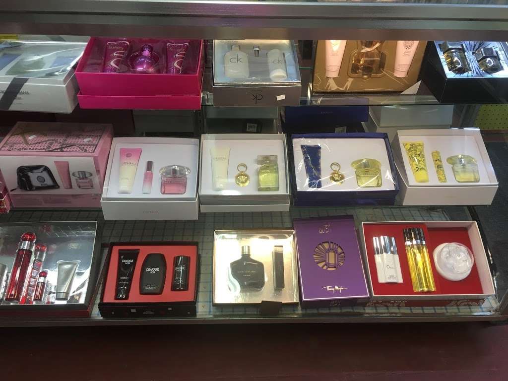 Perfumeria Ixel | 1014 N Main Row 4 #35, Pearland, TX 77581, USA | Phone: (832) 875-8914