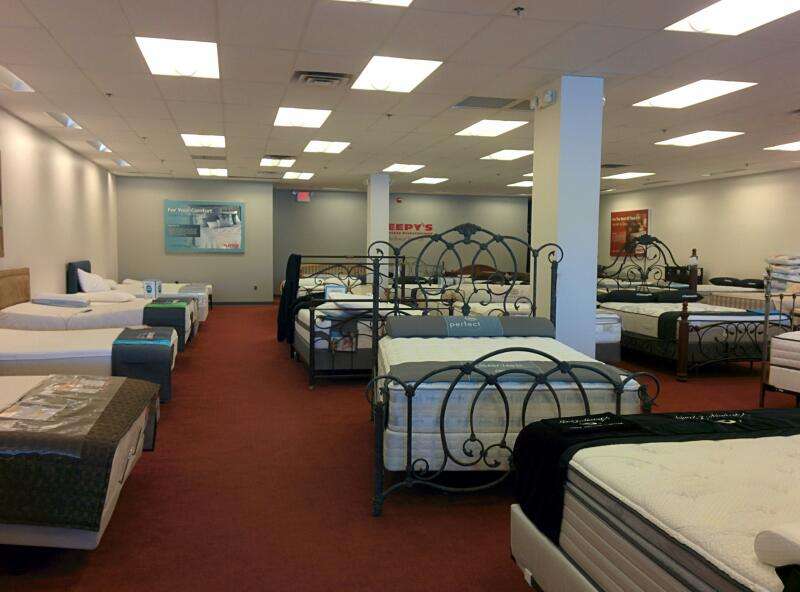 Mattress Firm Franklin | 240 Franklin Village Drive, Franklin, MA 02038, USA | Phone: (508) 298-0008