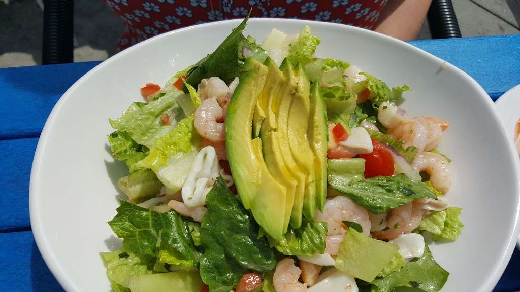 Sams Chowder House | 4210 Cabrillo Hwy, Half Moon Bay, CA 94019, USA | Phone: (650) 712-0245