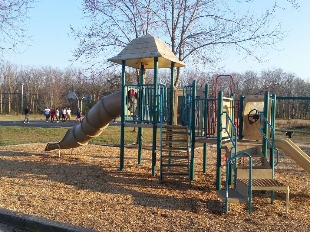 Accokeek East Community Park | 3606 Accokeek Rd, Waldorf, MD 20601, USA | Phone: (301) 699-2255