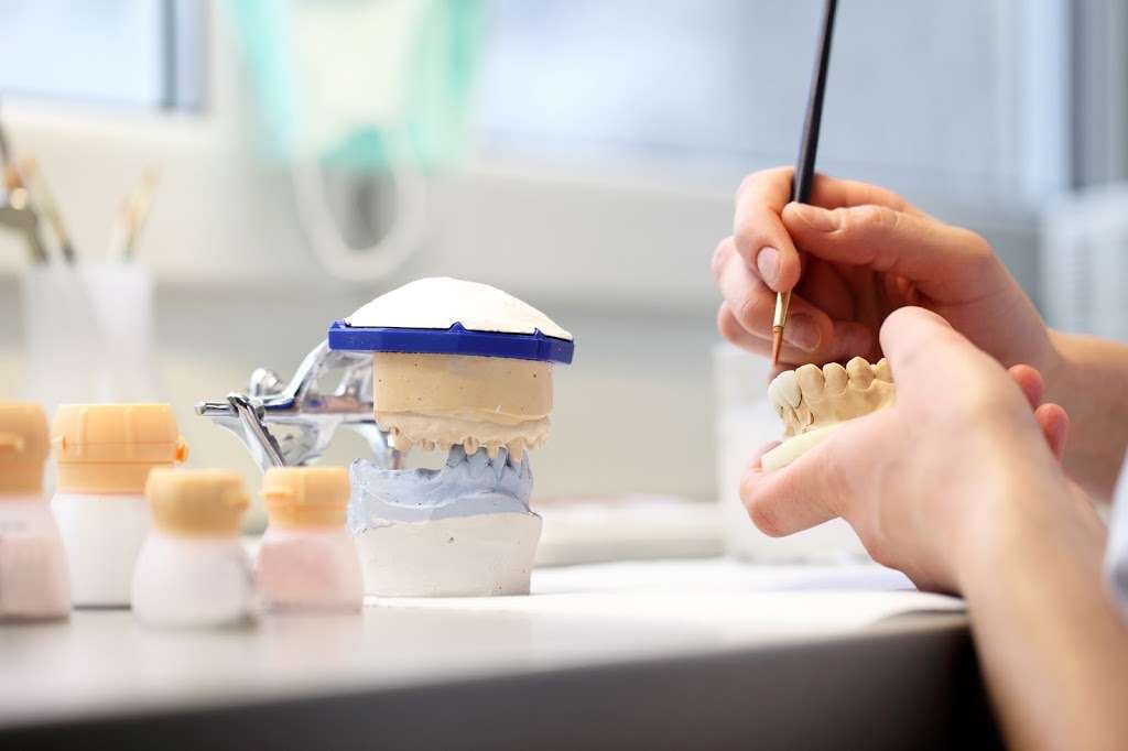 Fixed Dental Prosthetics Lab | 2550 Willow Ln #101, Thousand Oaks, CA 91361 | Phone: (805) 497-3524