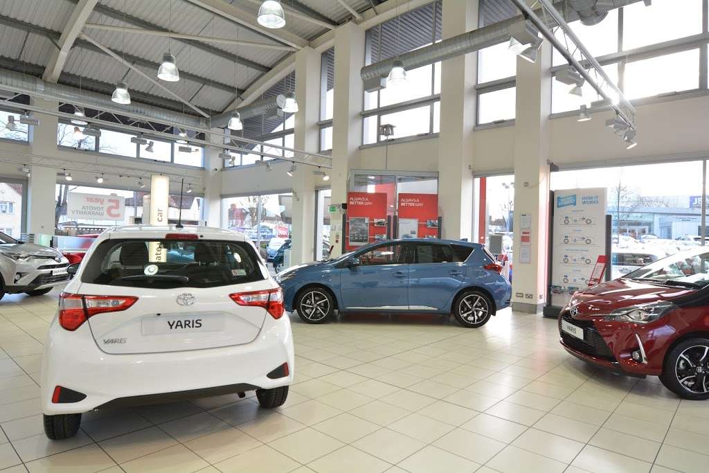 Jemca Toyota Croydon | 602 Purley Way, Croydon CR0 4RF, UK | Phone: 020 8649 5959