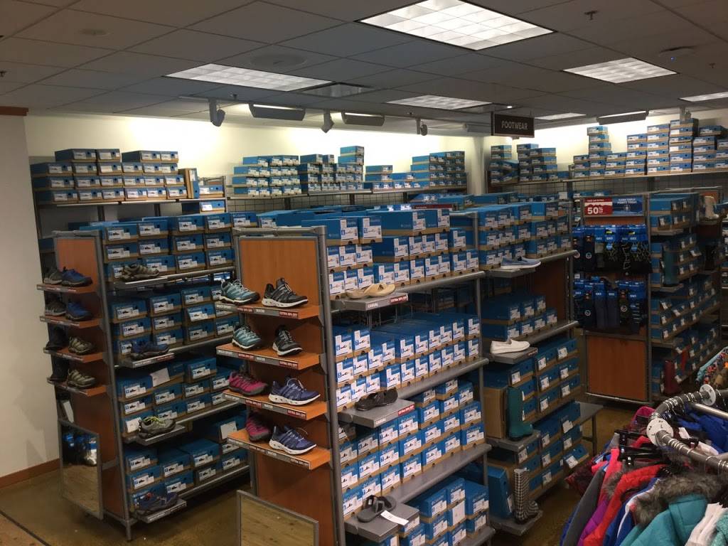 Columbia Factory Store | 3 Monroe Pkwy Ste H, Lake Oswego, OR 97035, USA | Phone: (503) 636-6593