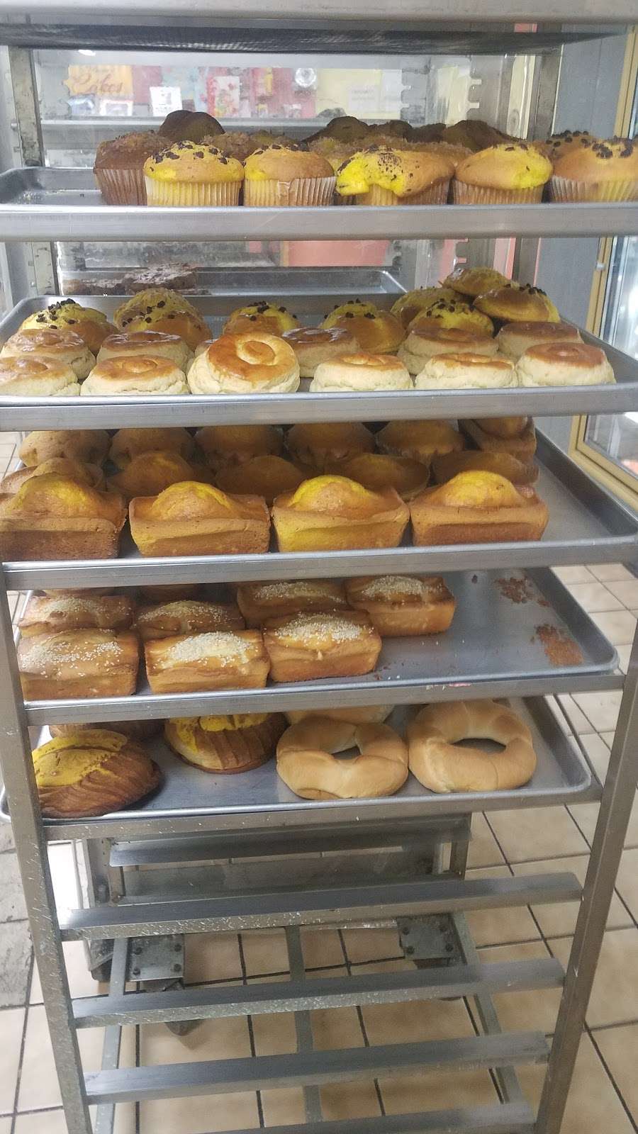 Elianas Bakery | 2509 W McFadden Ave # A, Santa Ana, CA 92704, USA | Phone: (714) 835-7748