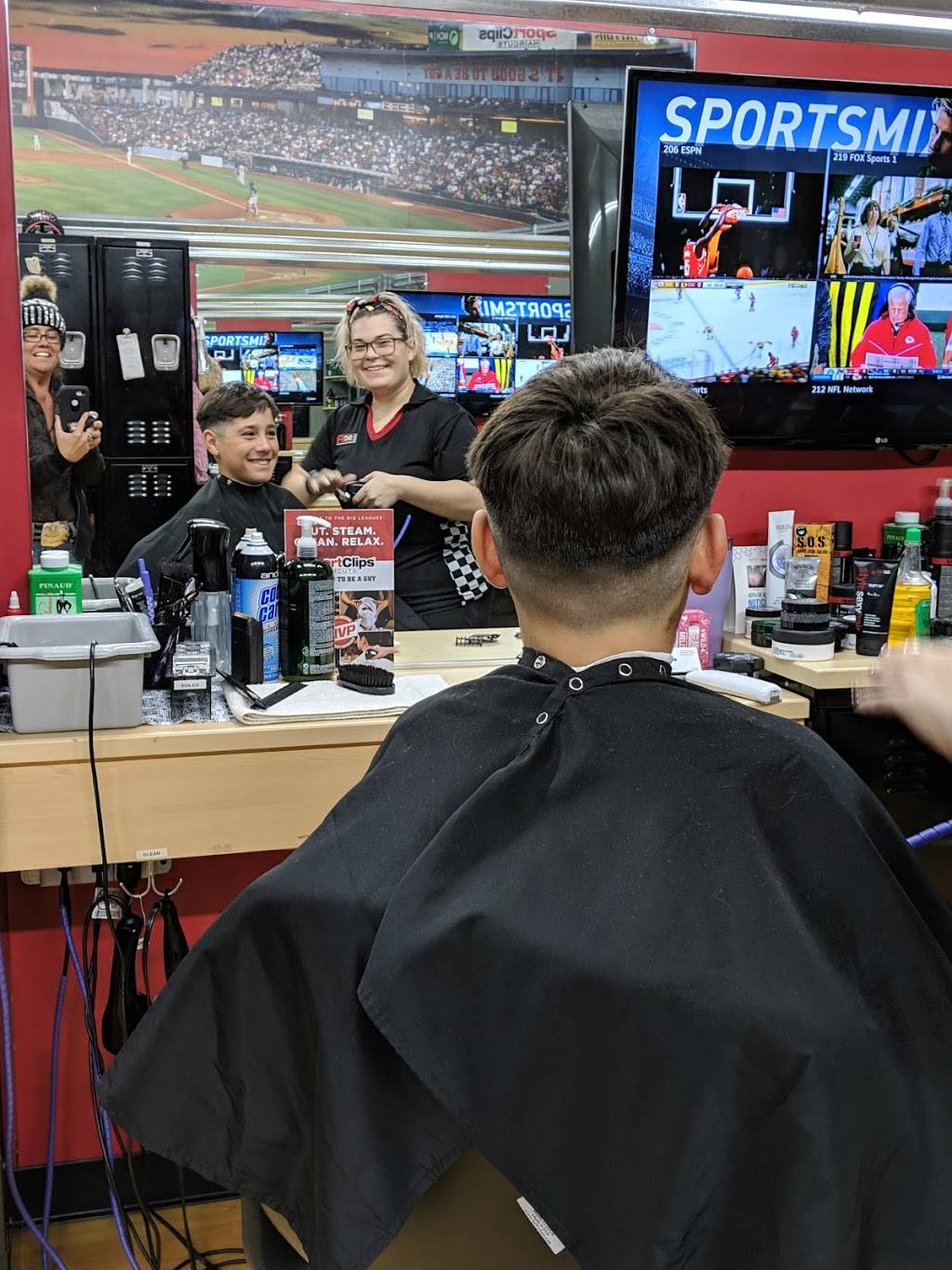 Sport Clips Haircuts of Bakersfield - Rosedale Village | 2681 Calloway Dr Suite #310, Bakersfield, CA 93312, USA | Phone: (661) 587-2547