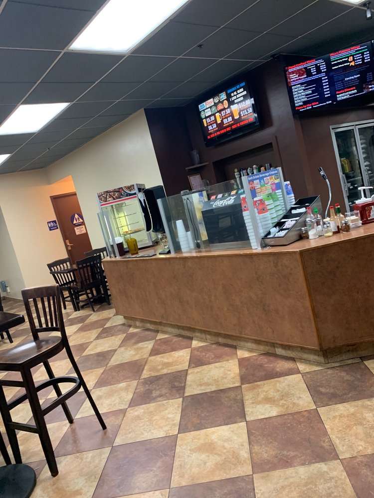 Kingpin Pizza | 2510 E Carson St, Lakewood, CA 90712, USA | Phone: (562) 496-1050